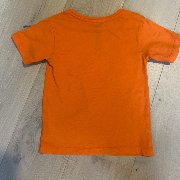 Hello Kitty Orange Halloween Graphic Short Sleeve Tee Size XS (4-5) Fall! - Picture 2 of 4